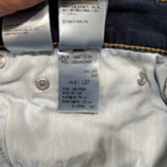 Levi's Boyfriend Jeans - Dark Wash - 31 Waist - Picture 6 of 6